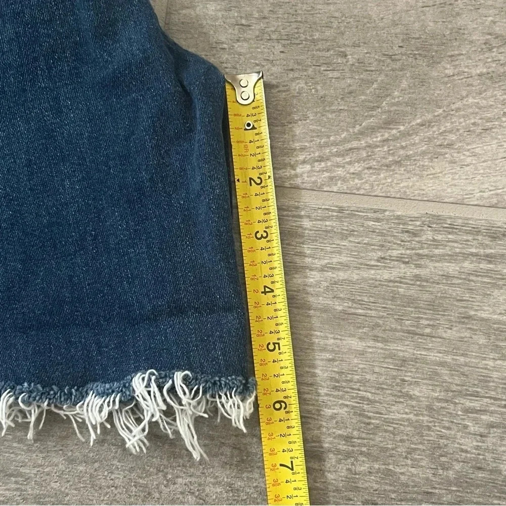 7 For All Mankind Women's Cutoff Denim Jean Shorts Size 28 Ruffle Pockets - Picture 4 of 8